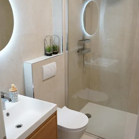 شقة Luxury Beachside Stobrec, 30m To Pebble Beach, Restaurants, Center Of Stobrec