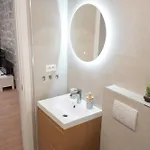 Luxury Beachside Stobrec, 30m To Pebble Beach, Restaurants, Center Of Stobrec Apartman *