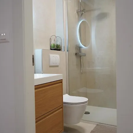 Apartament Luxury Beachside Stobrec, 30m To Pebble Beach, Restaurants, Center Of Stobrec Split
