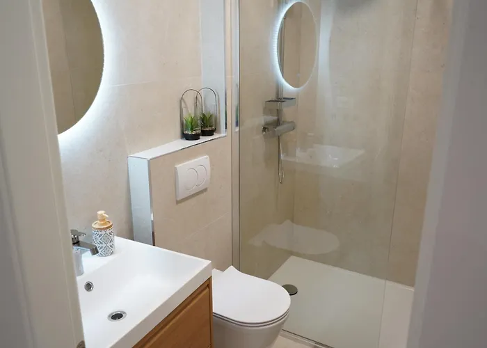 Apartment Luxury Beachside Stobrec, 30m To Pebble Beach, Restaurants, Center Of Stobrec