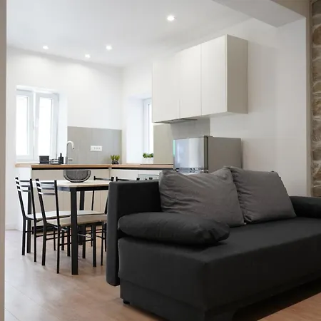 Apartment Luxury Beachside Stobrec, 30m To Pebble Beach, Restaurants, Center Of Stobrec *