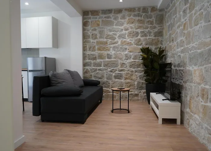 Luxury Beachside Stobrec, 30m To Pebble Beach, Restaurants, Center Of Stobrec